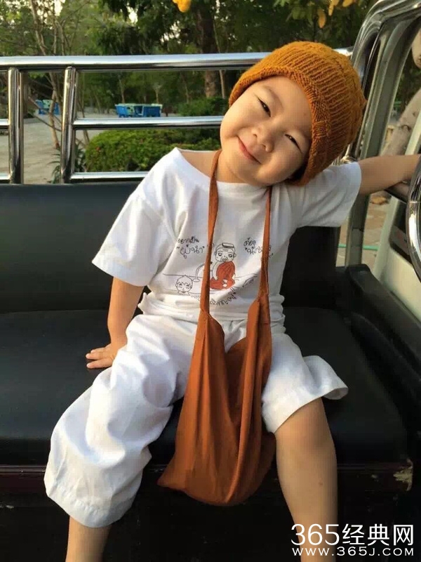 萌了一脸 泰国史上超萌小和尚