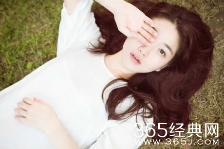 早安心语：刚要成熟，又要老去，时光，好不经用。2015.08.08