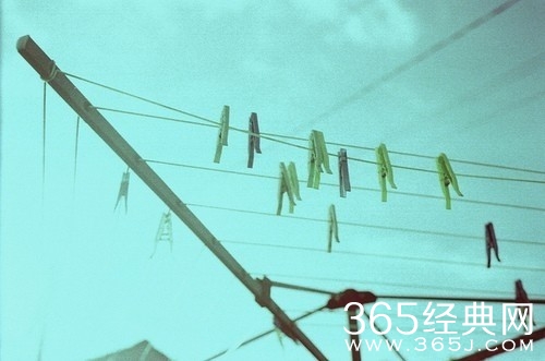 早安心语：心跳就像秒针打着倒数的青春！2015.08.09