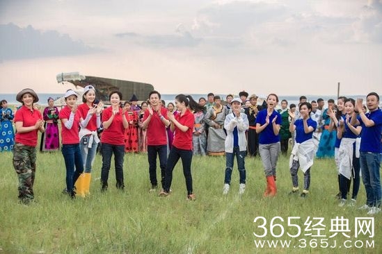 《偶像来了》上演草原接力 打造今夏最暖心体验秀