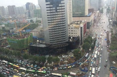 武汉的士今天罢工了 为抗议打车软件