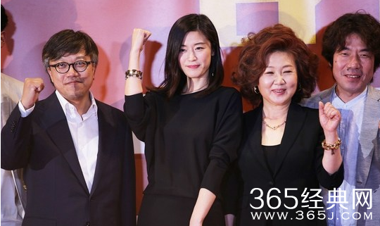 全智贤称产后复出不息影 曝投入角色便废寝忘食