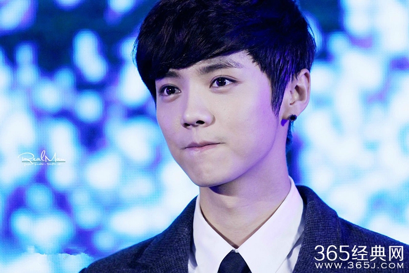 鹿晗加盟真心英雄时间