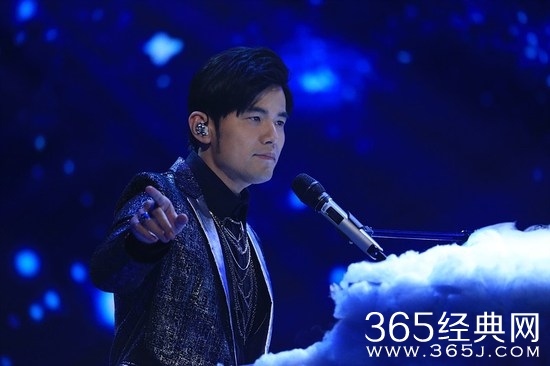 周杰伦录《中国好声音》开场秀重拍了三次