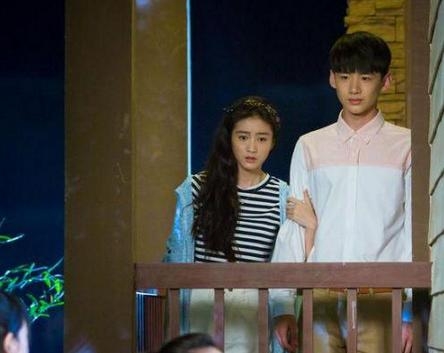 《旋风少女》中李恩秀为什么给喻初原单独安排房间？