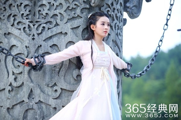 《花千骨》赵丽颖为师甘受消魂钉 虐心指数飙升