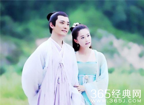 竹染为什么要帮助花千骨 竹染喜欢花千骨吗