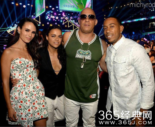 《速度与激情8》开拍 保罗依旧与我们同在