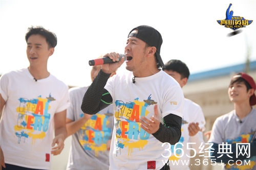 《真心》张杰郑元畅情歌对唱 杨坤破音难掩尴尬