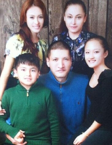 巴特尔女儿迪菲个人资料  家庭背景 迪菲亲生父亲是谁