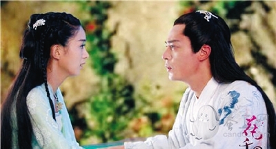 热播周播剧《花千骨》光热不赚钱，令论坛嘉宾们大感意外。