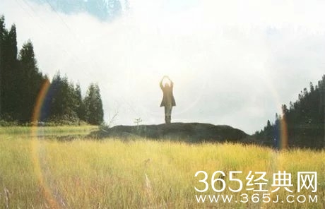 早安心语：所爱隔山海，山海可不平。2015.08.21