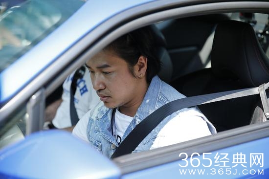 欧弟巅峰拍档2亲上阵秀车技 或邀周杰伦上节目拼车技