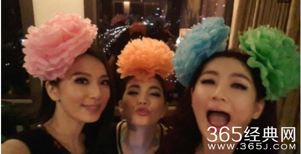 Selina曝SHE14年幕后故事:3人起初只是单纯同事