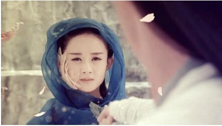 花千骨为什么要在蛮荒活着？花千骨突破不了洪荒之力吗？