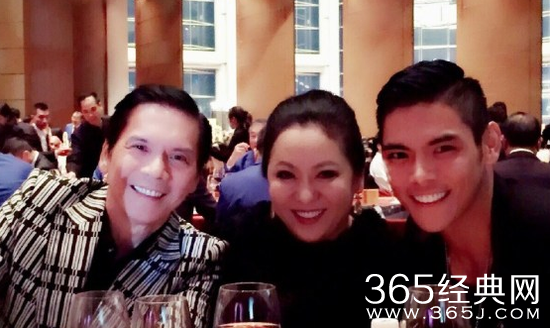 向太和黄毅清微博开撕