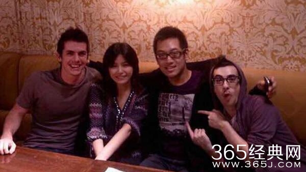 陈妍希校园照曝光 