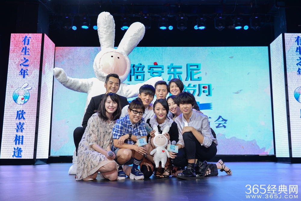 陪安东尼度过漫长岁月影评