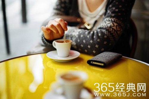 早安心语：渐渐的没有了谁的晚安我也能安稳睡觉2015.08.27