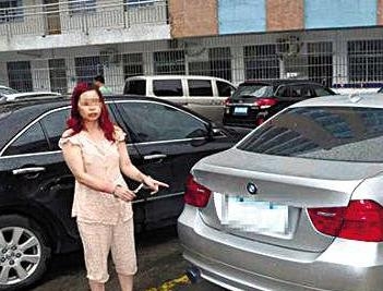 富姐开宝马约饭壮男