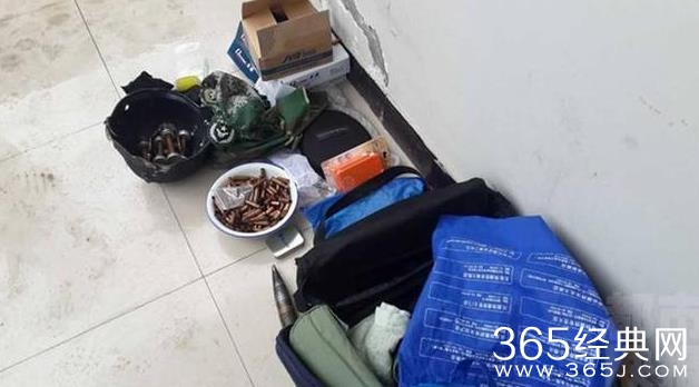 的哥捡到子弹炮弹