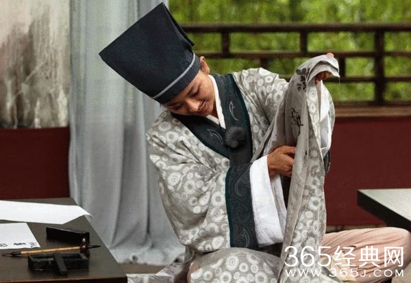 咱们穿越吧黄小蕾打小抄了吗