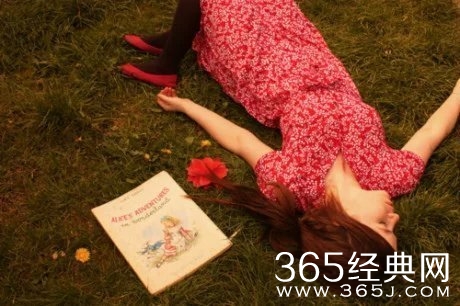 早安心语：最简单的爱自己，就是好好吃饭。2015.09.06