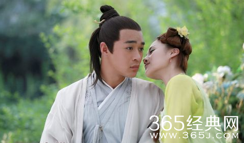 花千骨为何怒杀落十一？落十一被花千骨杀死吗？跟糖宝死有关？