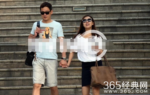 邱心志疑曝新恋情 与新欢逛街秀恩爱