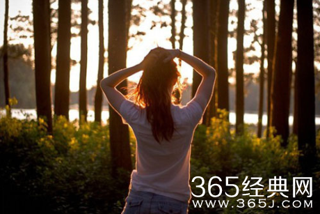 早安心语：不要费尽心思的去恨一个人，不然到头来你只会爱上他。2015.09.08