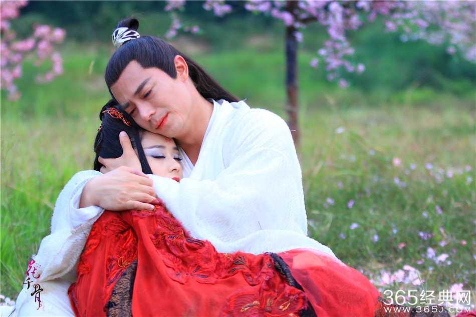 花千骨结局为什么身负重伤