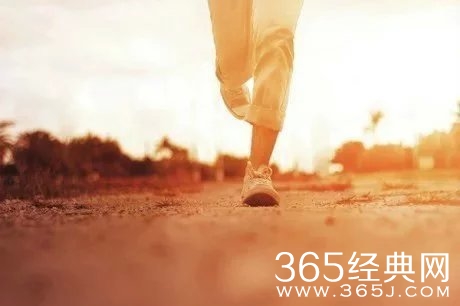 早安心语：不要费尽心思的去恨一个人，不然到头来你只会爱上他。2015.09.08