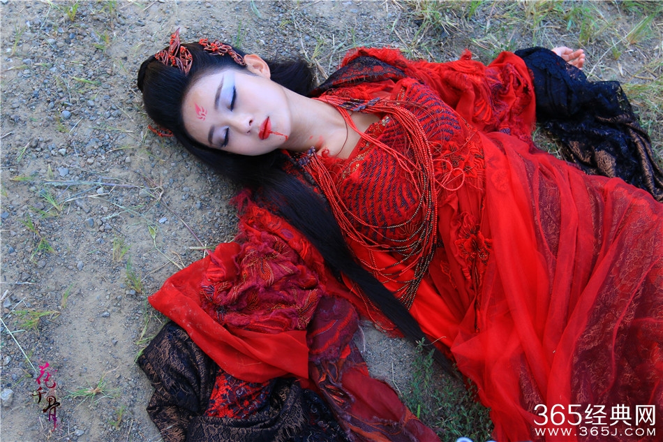 花千骨结局为什么身负重伤？花千骨身负重伤霍建华成泪人