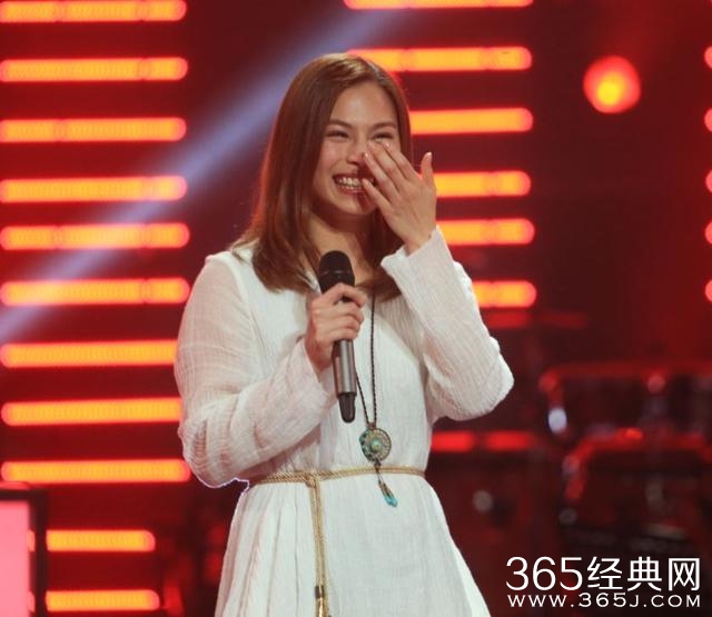 刘伟男遭淘汰网友抱怨不公称李幸倪有英皇撑腰