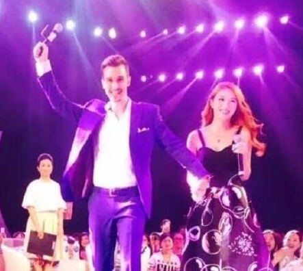 非诚勿扰高睿牵手了哪位女嘉宾 王芳个人资料照片微博背景