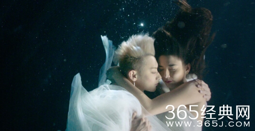 黄子韬皇冠mv今日首发在线观看 与女主缠绵7分钟耗资200万