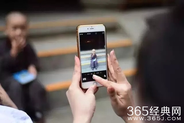 灵隐寺最萌小和尚腾腾海量萌照 年仅两岁萌翻网友