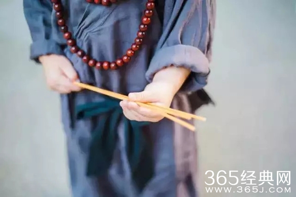 灵隐寺最萌小和尚腾腾海量萌照 年仅两岁萌翻网友