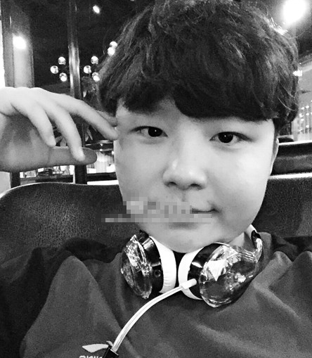 变形计杨奥得了白血病？变形计杨奥下跪？