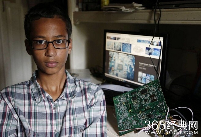 自制闹钟被当炸弹 14岁少年内心忐忑