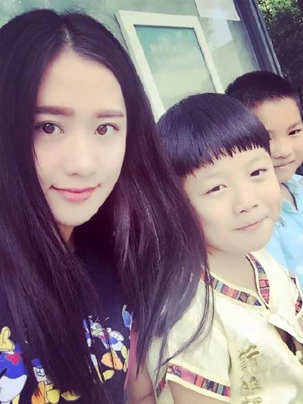 唐丁丁微博私房照组图 唐丁丁个人资料及男友照片