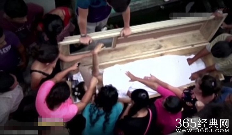 孕妇下葬后复活 可惜再度身亡