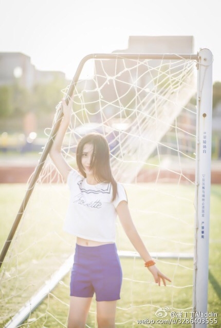 唐丁丁微博私房照组图 唐丁丁个人资料及男友照片