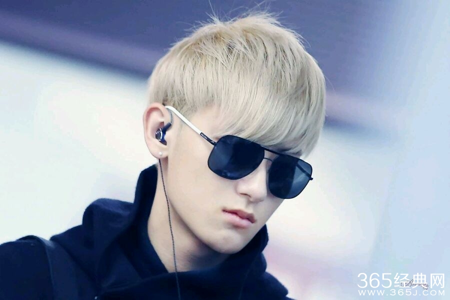 黄子韬回应王思聪炮轰 称要采取法律途径