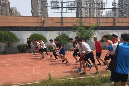 全员加速中嘉宾名单完整版揭秘 正面对打《跑男3》