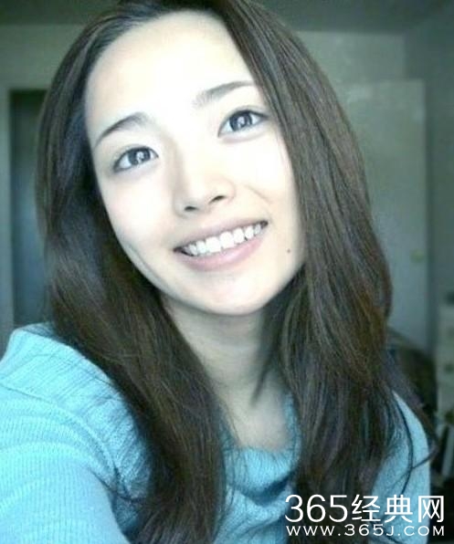 韩国男校最美女教师李娜永个人资料 Lee Nayeong海量生活照片