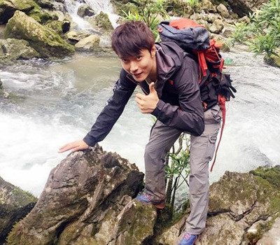 跟着贝尔去冒险张丹峰挑战极限