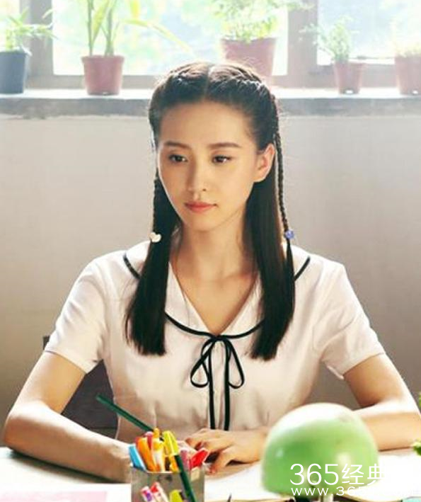 刘诗诗穿校服照曝光 青春无敌获网友盛赞