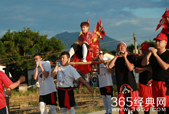 极限挑战番外篇什么时候播出？极限挑战番外篇张艺兴娘娘装曝光