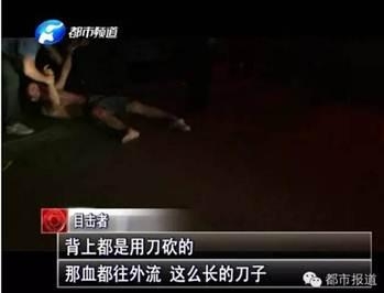 新闻哥：论自拍杆的正确使用方法！2015.09.29